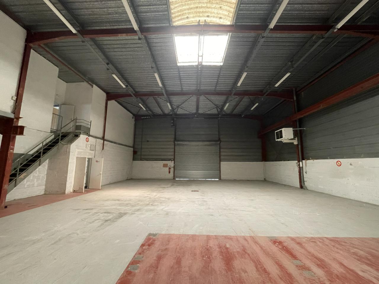 Local d'activité Coignières 1726m² Location local d'activité Coignières Yvelines OLACT2314744 10